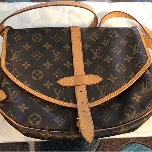 Authentic Louis V monogram